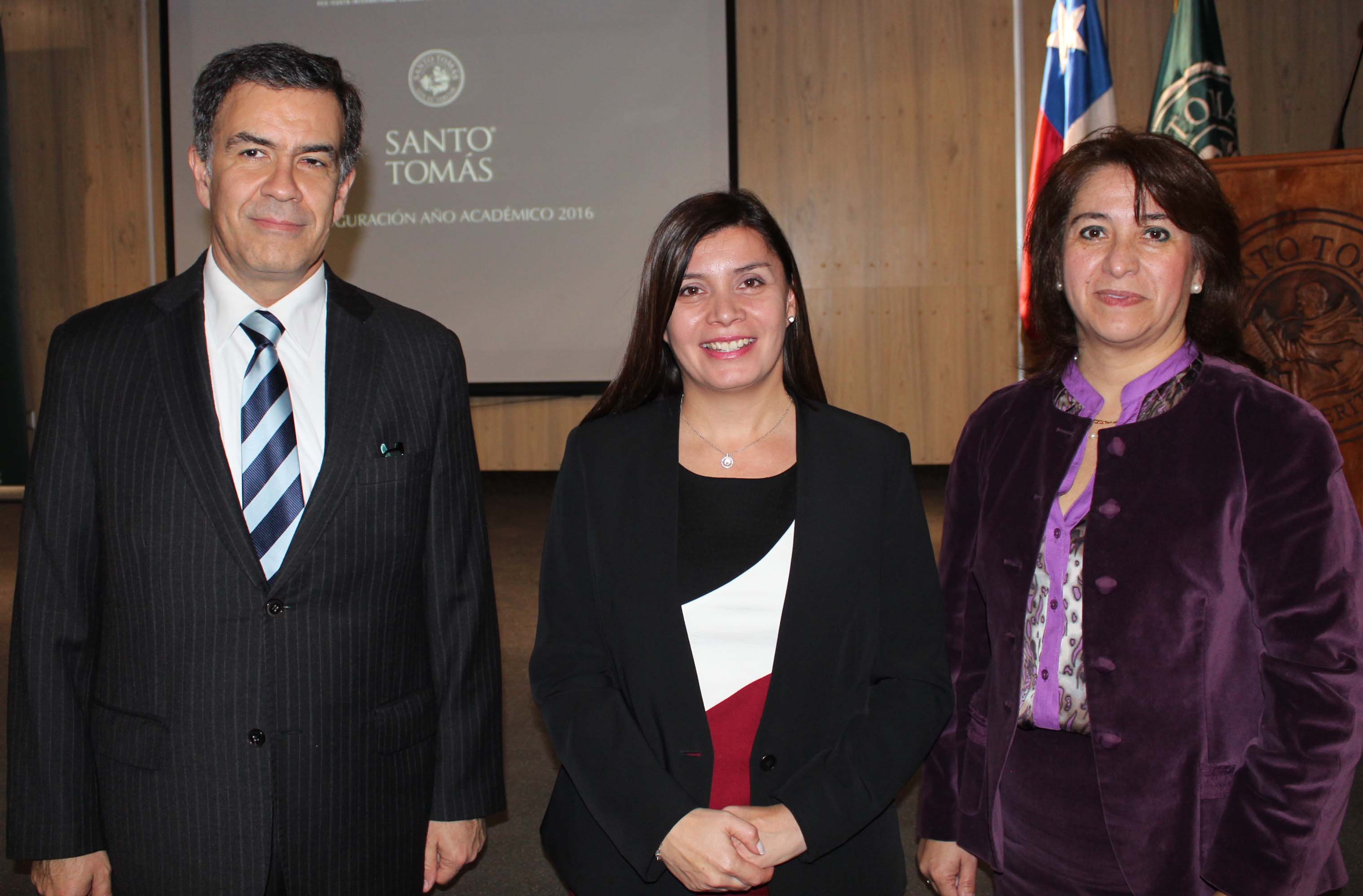Santo Tomás  inauguró su año académico